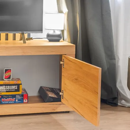 Upper Room: Mit Exklusiver Ausstattung-ausblick Auf Weinberge&mandelbluetenpfad