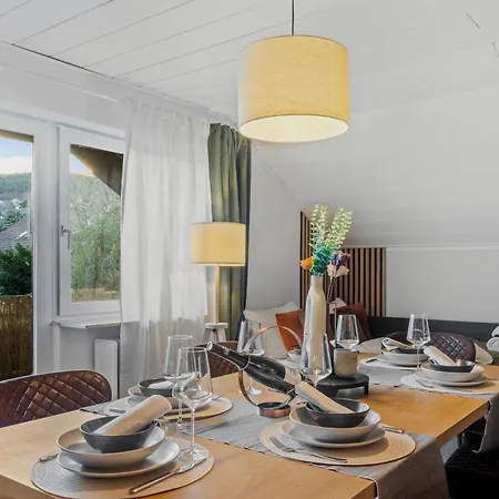 شقة Upper Room: Mit Exklusiver Ausstattung-ausblick Auf Weinberge&mandelbluetenpfad *