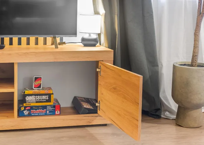 Upper Room: Mit Exklusiver Ausstattung-ausblick Auf Weinberge&mandelbluetenpfad